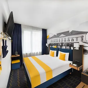 *** Hotel D8 Ungarn