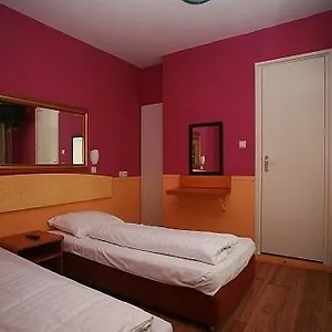 Hotel Orange Tulip **