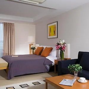 东京青山奥卓华庭酒店公寓 4* 東京都